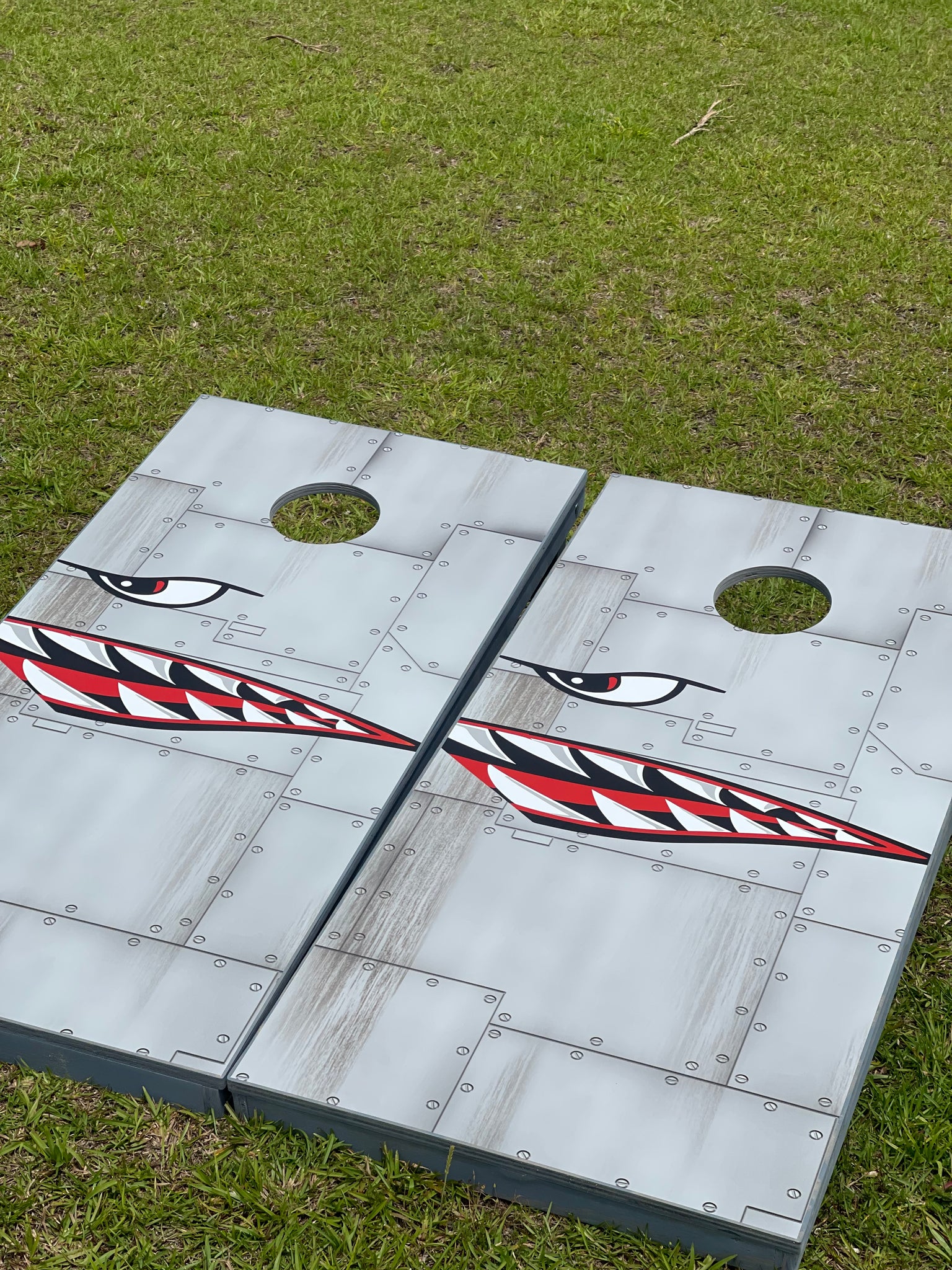 War plane Cornhole Set With Bean Bags